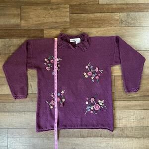 VINTAGE Size L - Capacity Floral Embroidered Sweater Women's Purple Ramie #18701